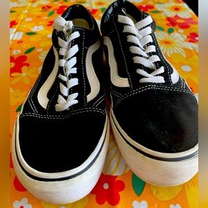 Women’s Vans size 7 barely worn